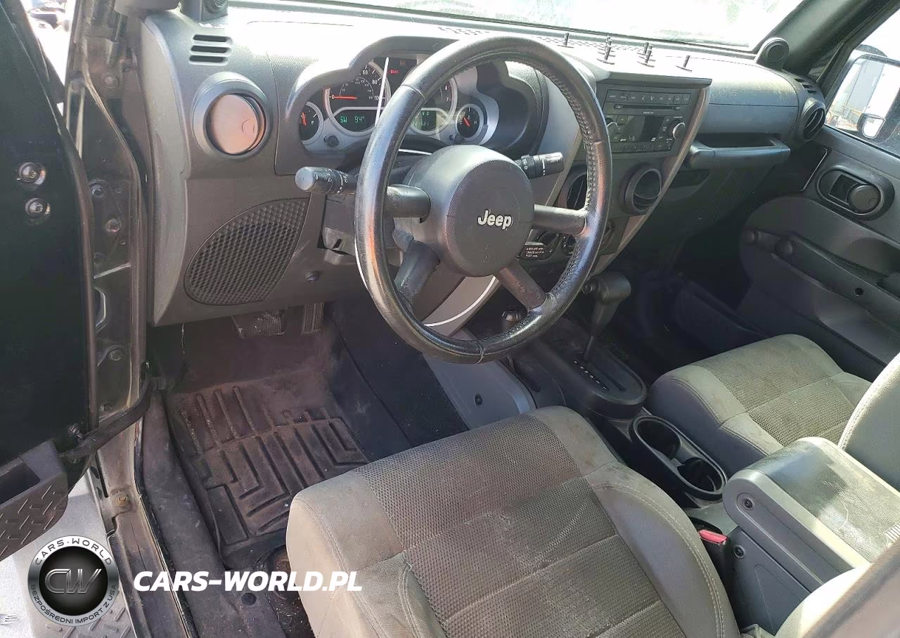 2007 Jeep Wrangler Sahara VIN:1J4FA54107L179506 - 8