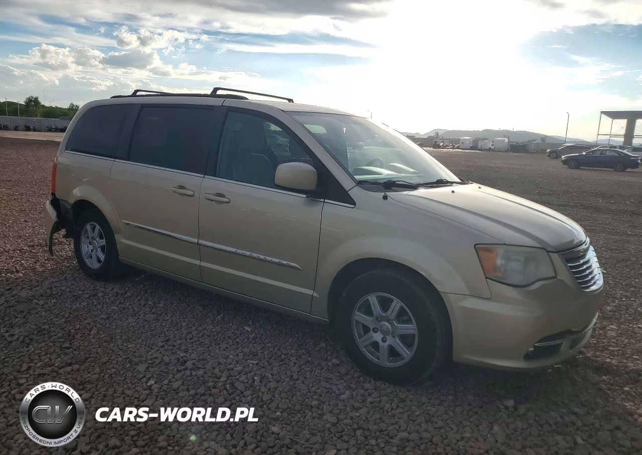 2011 Chrysler Town & Country Touring VIN:2A4RR5DG7BR664901 - 4