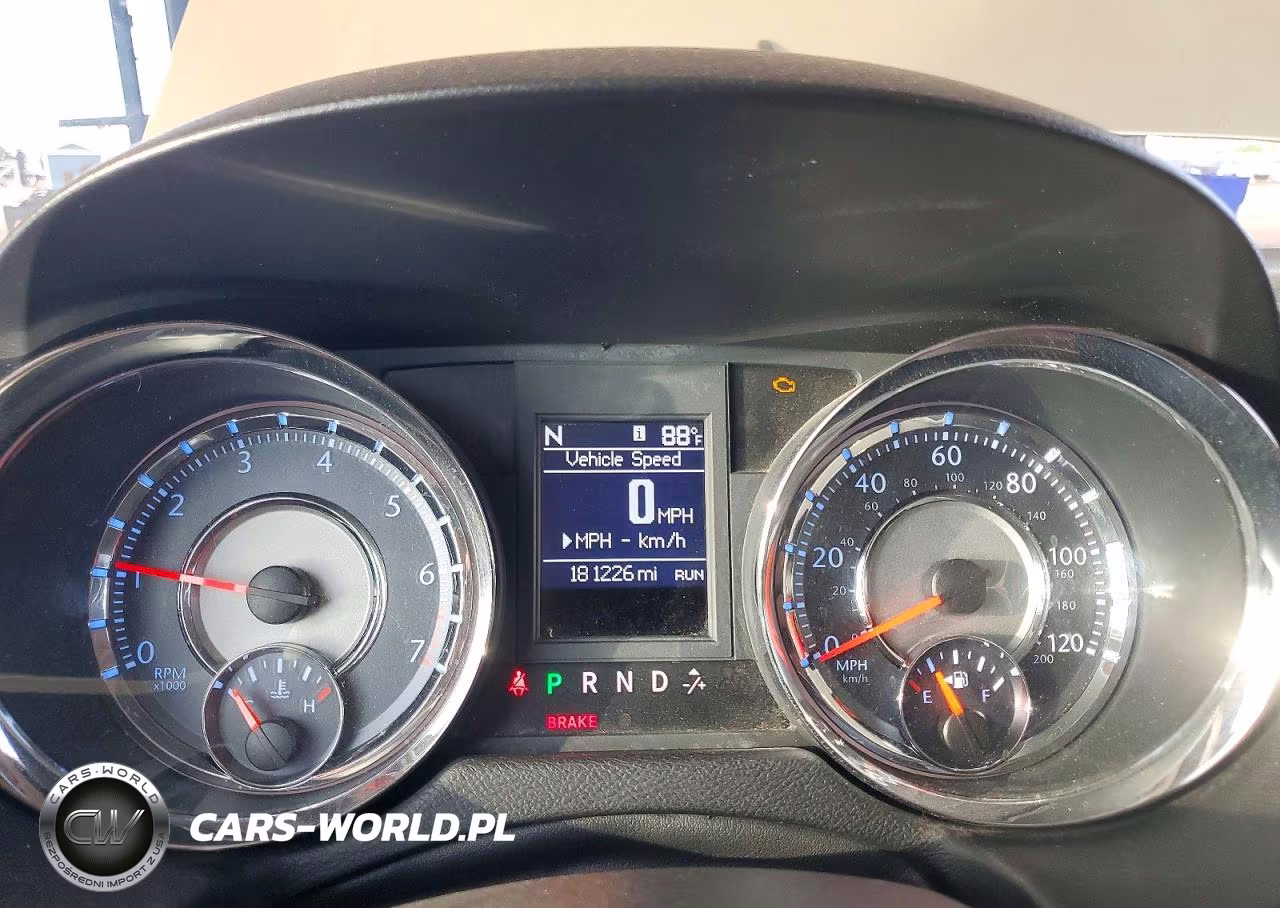 2011 Chrysler Town & Country Touring VIN:2A4RR5DG7BR664901 - 9
