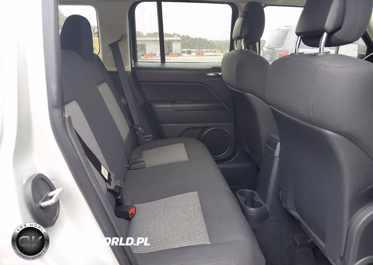 2010 Jeep Patriot Sport VIN:1J4NF2GB4AD500559 - 11