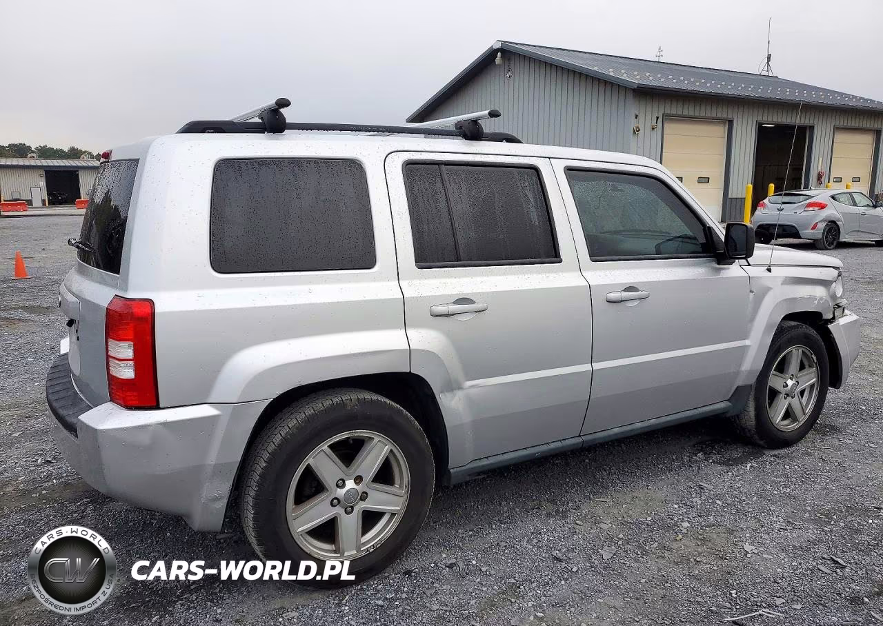 2010 Jeep Patriot Sport VIN:1J4NF2GB4AD500559 - 3