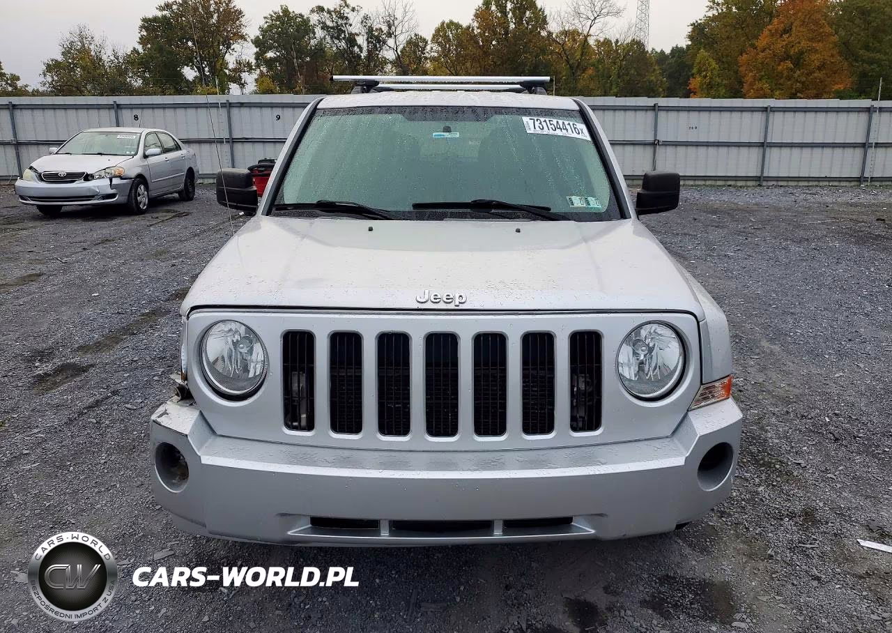 2010 Jeep Patriot Sport VIN:1J4NF2GB4AD500559 - 5