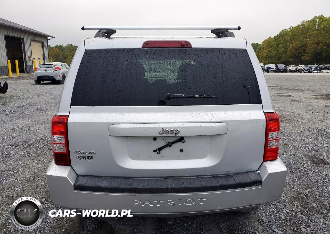 2010 Jeep Patriot Sport VIN:1J4NF2GB4AD500559 - 6