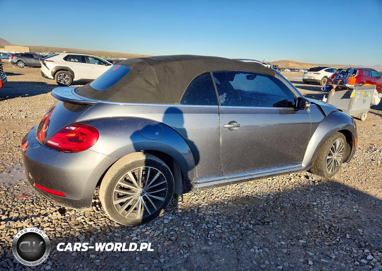 2013 Volkswagen Beetle VIN:3VW5X7AT6DM823177 - 3