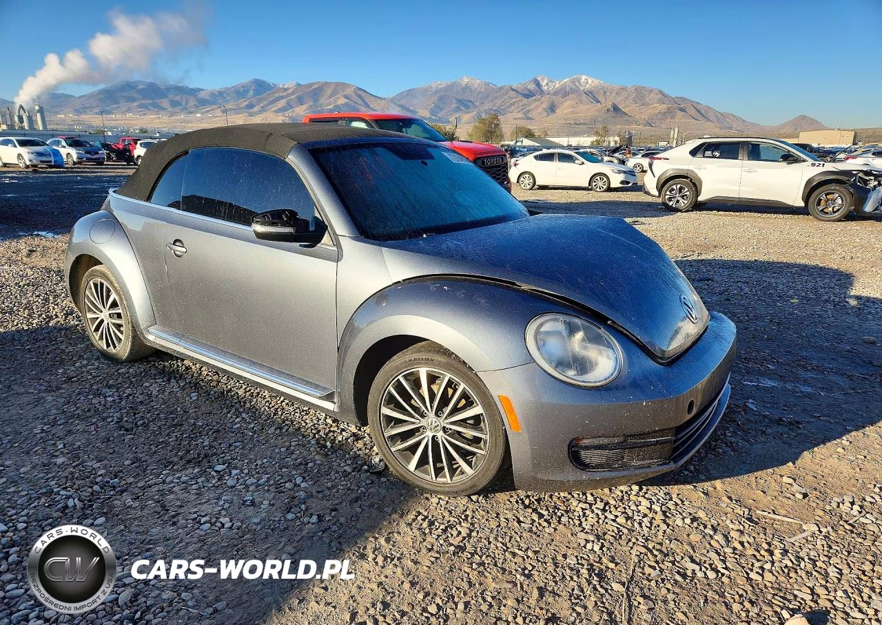 2013 Volkswagen Beetle VIN:3VW5X7AT6DM823177 - 4