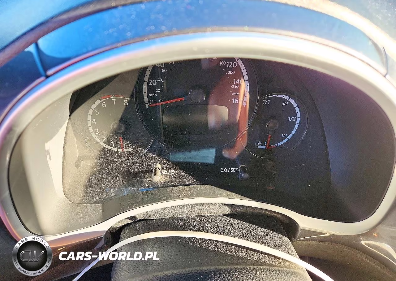 2013 Volkswagen Beetle VIN:3VW5X7AT6DM823177 - 9