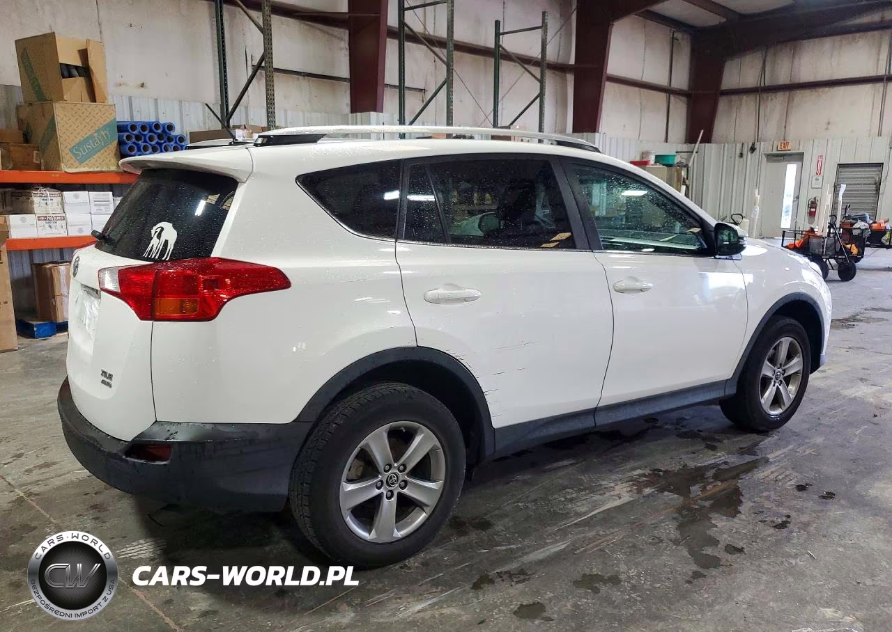 2015 Toyota Rav4 Xle VIN:2T3RFREV8FW355887 - 3