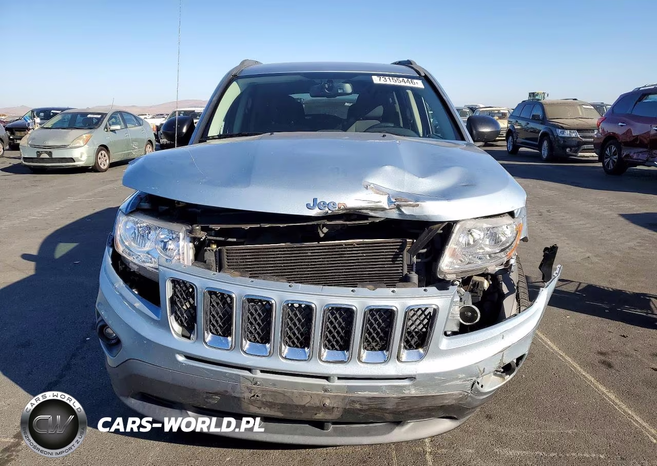 2013 Jeep Compass Latitude VIN:1C4NJCEA5DD205608 - 5