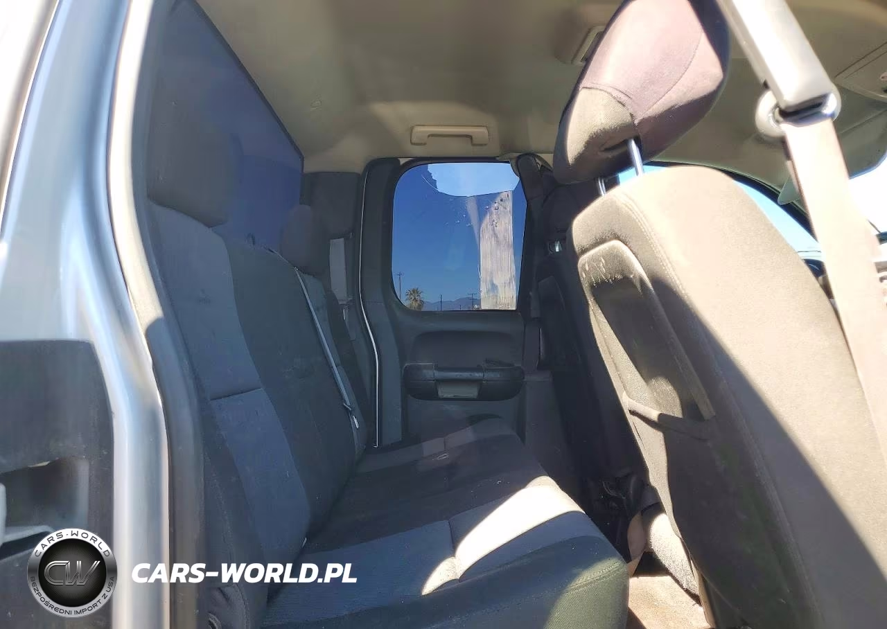 2013 Chevrolet Silverado C1500 Ls VIN:1GCRCREA6DZ152435 - 10