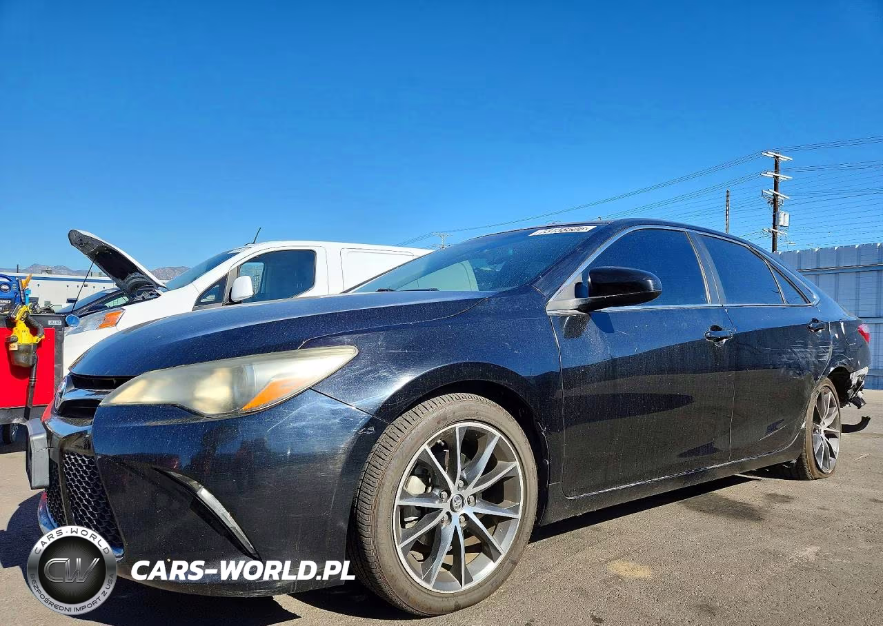 2016 Toyota Camry Xse