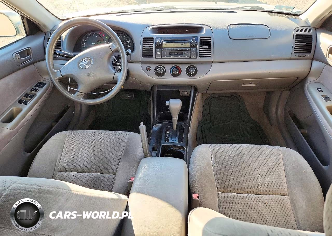 2002 Toyota Camry Le VIN:4T1BE32K02U002235 - 8