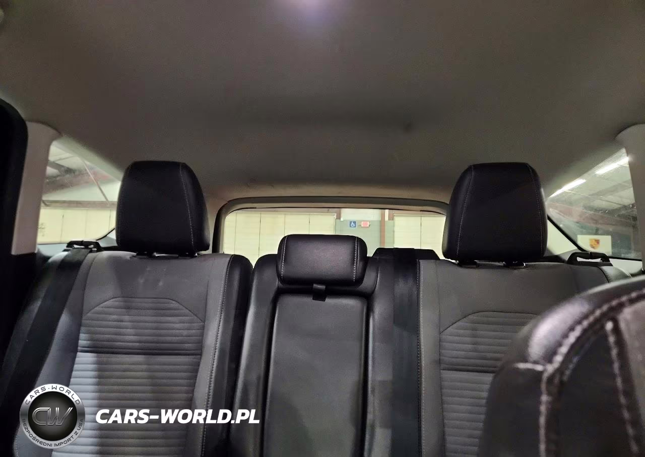 2019 Ford Escape Se VIN:1FMCU9GD1KUB30469 - 10