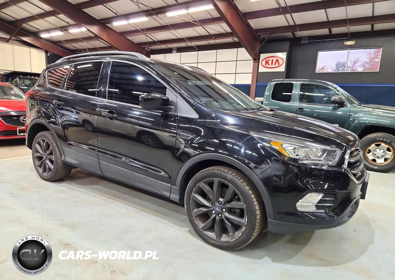 2019 Ford Escape Se VIN:1FMCU9GD1KUB30469 - 4
