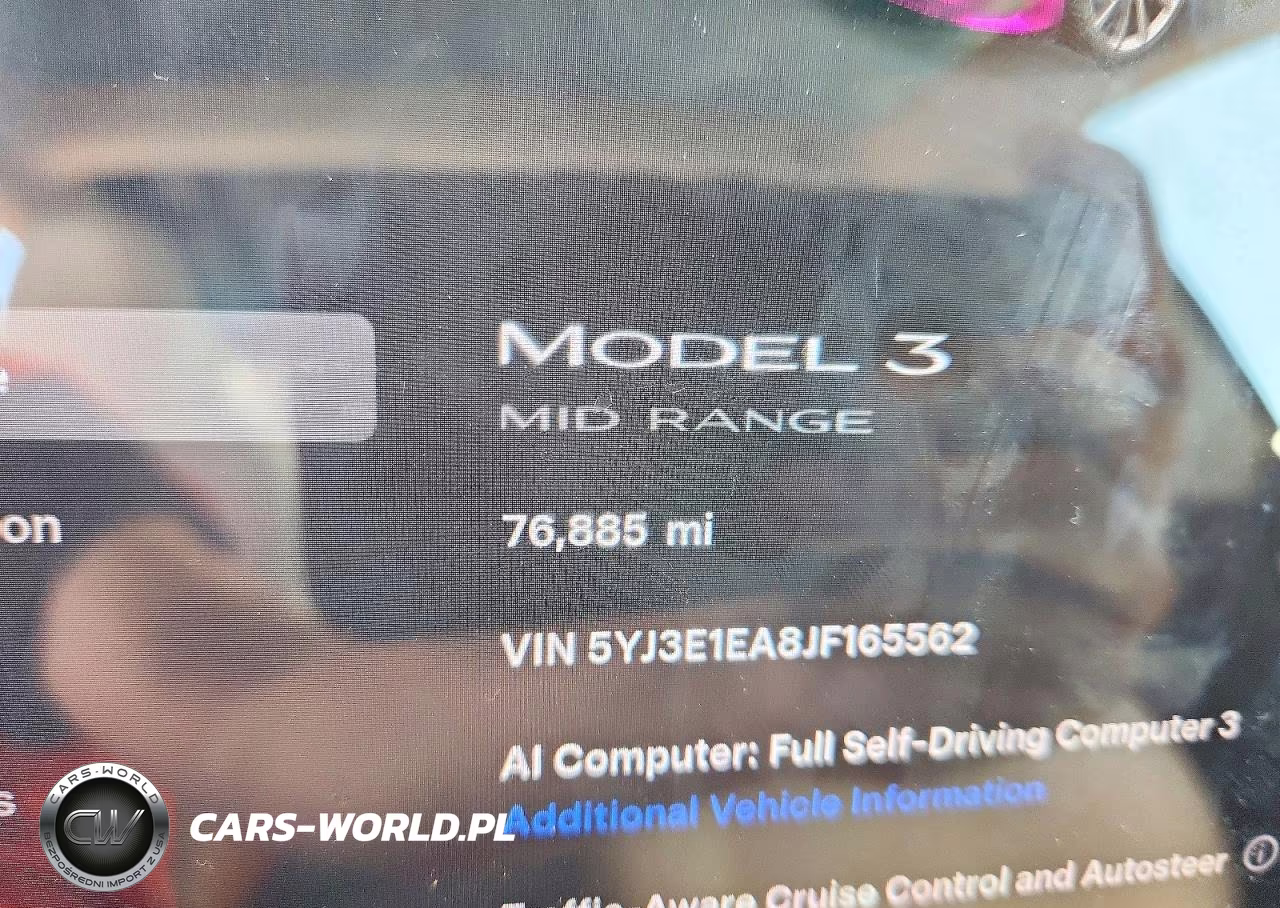2018 Tesla Model 3 VIN:5YJ3E1EA8JF165562 - 9