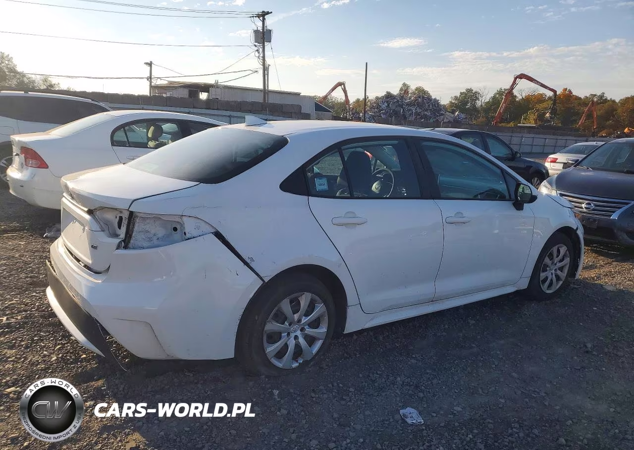 2020 Toyota Corolla Le VIN:5YFEPRAE3LP072255 - 3