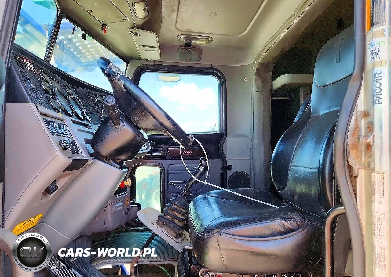 2014 Peterbilt 388 Car Hauler Truck VIN:1NPWD49X7ED215406 - 7
