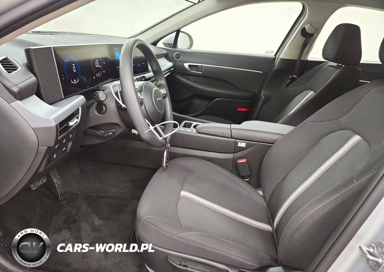 2026 Hyundai Sonata Hybrid Blue VIN:KMHL24JJ7TA176429 - 7