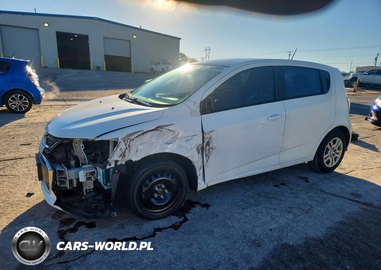 2017 Chevrolet Sonic Lt Auto VIN:1G1JG6SH5H4174679 - 1