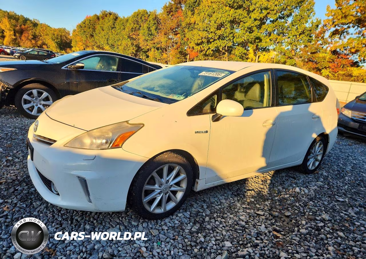 2013 Toyota Prius V Five