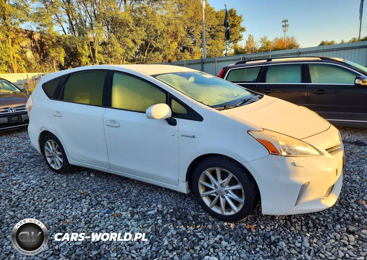 2013 Toyota Prius V Five VIN:JTDZN3EU5D3252319 - 4