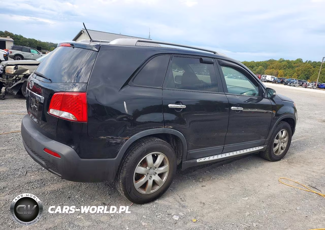 2012 Kia Sorento Lx VIN:5XYKT3A66CG293020 - 3