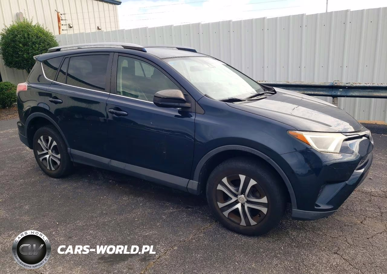 2017 Toyota Rav4 Le VIN:JTMZFREV6HJ108935 - 4