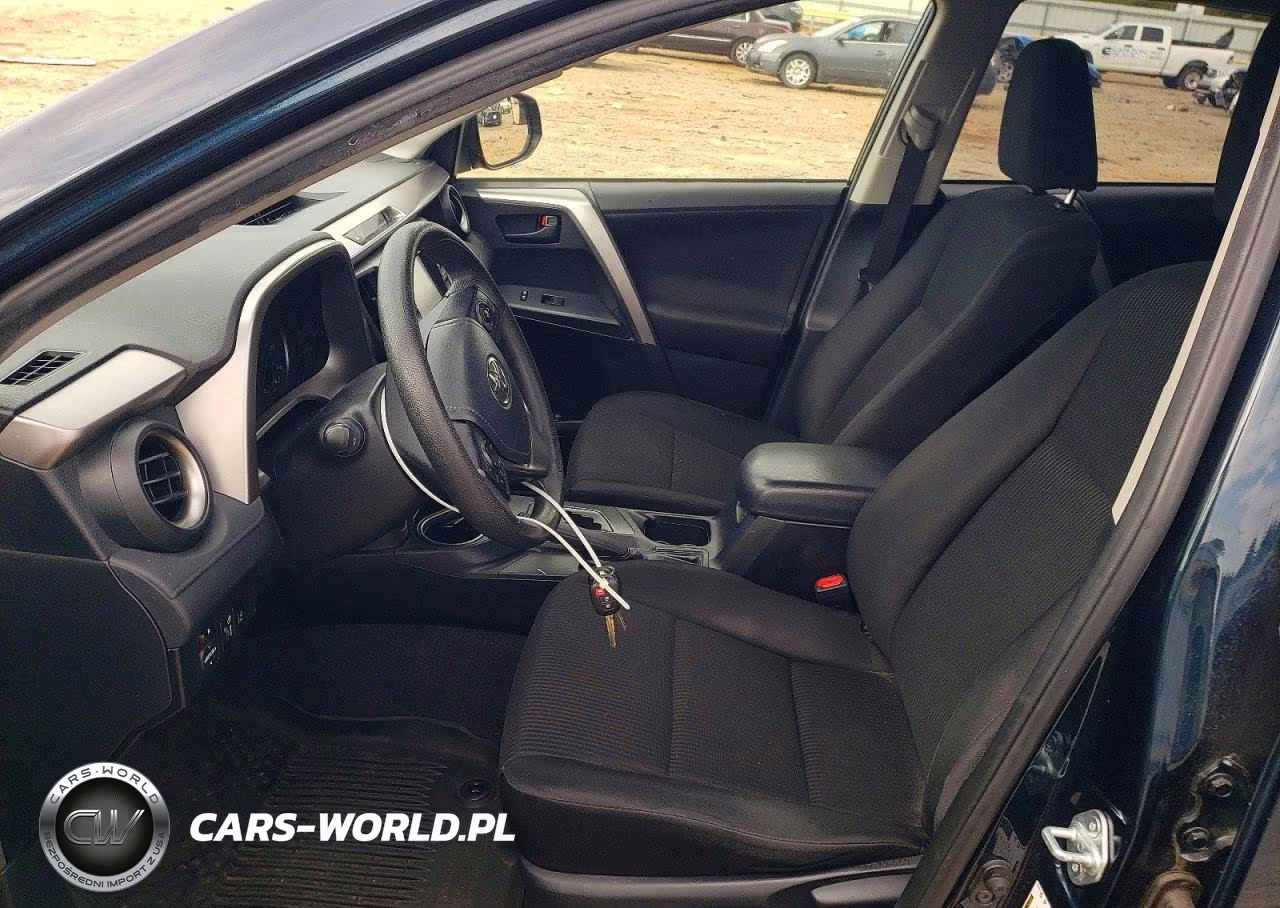 2017 Toyota Rav4 Le VIN:JTMZFREV6HJ108935 - 7
