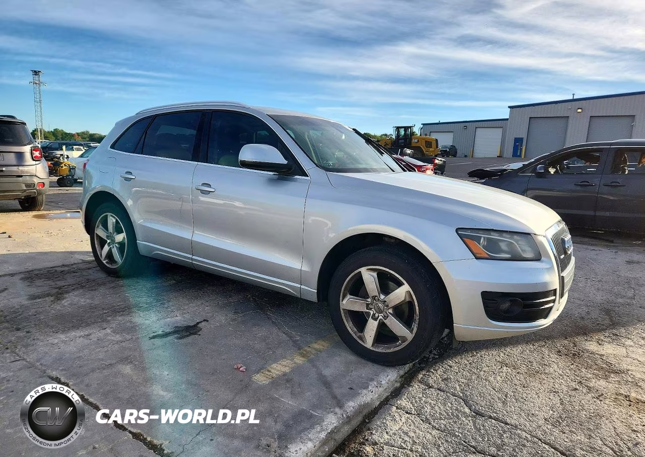 2011 Audi Q5 Premium Plus VIN:WA1LFAFP8BA024088 - 4