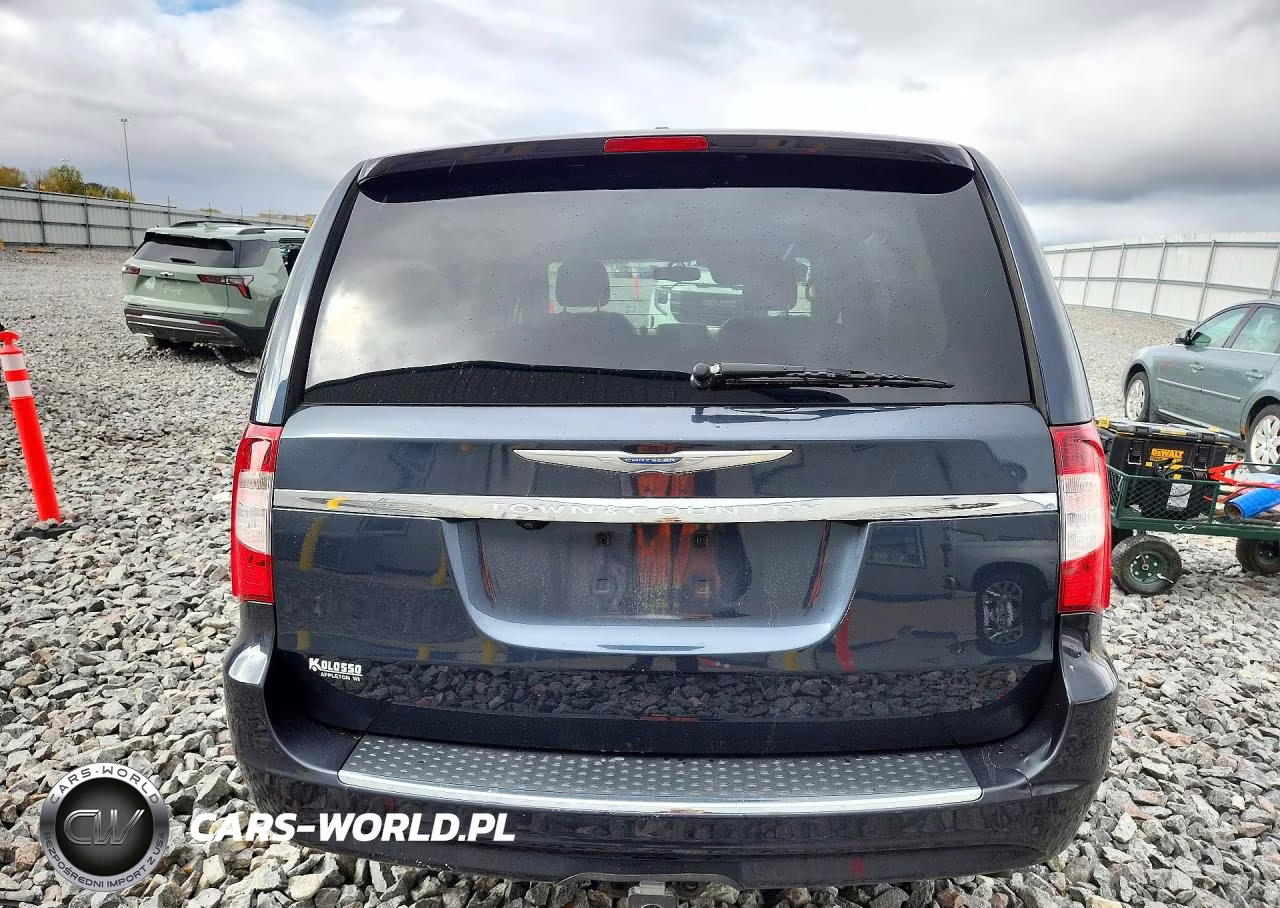 2013 Chrysler Town & Country Touring VIN:2C4RC1BG2DR803371 - 6
