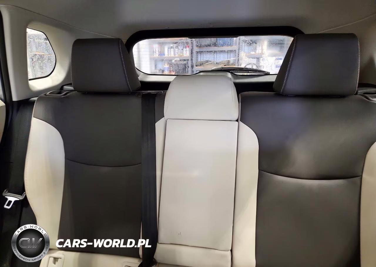 2024 Toyota Corolla Cross Xle VIN:7MUDAABG9RV094913 - 10
