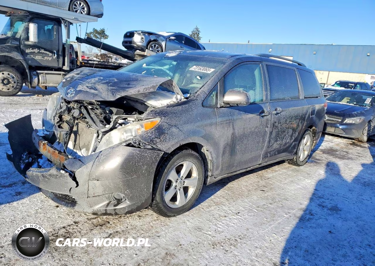 2013 Toyota Sienna Le VIN:5TDKK3DCXDS347802 - 1