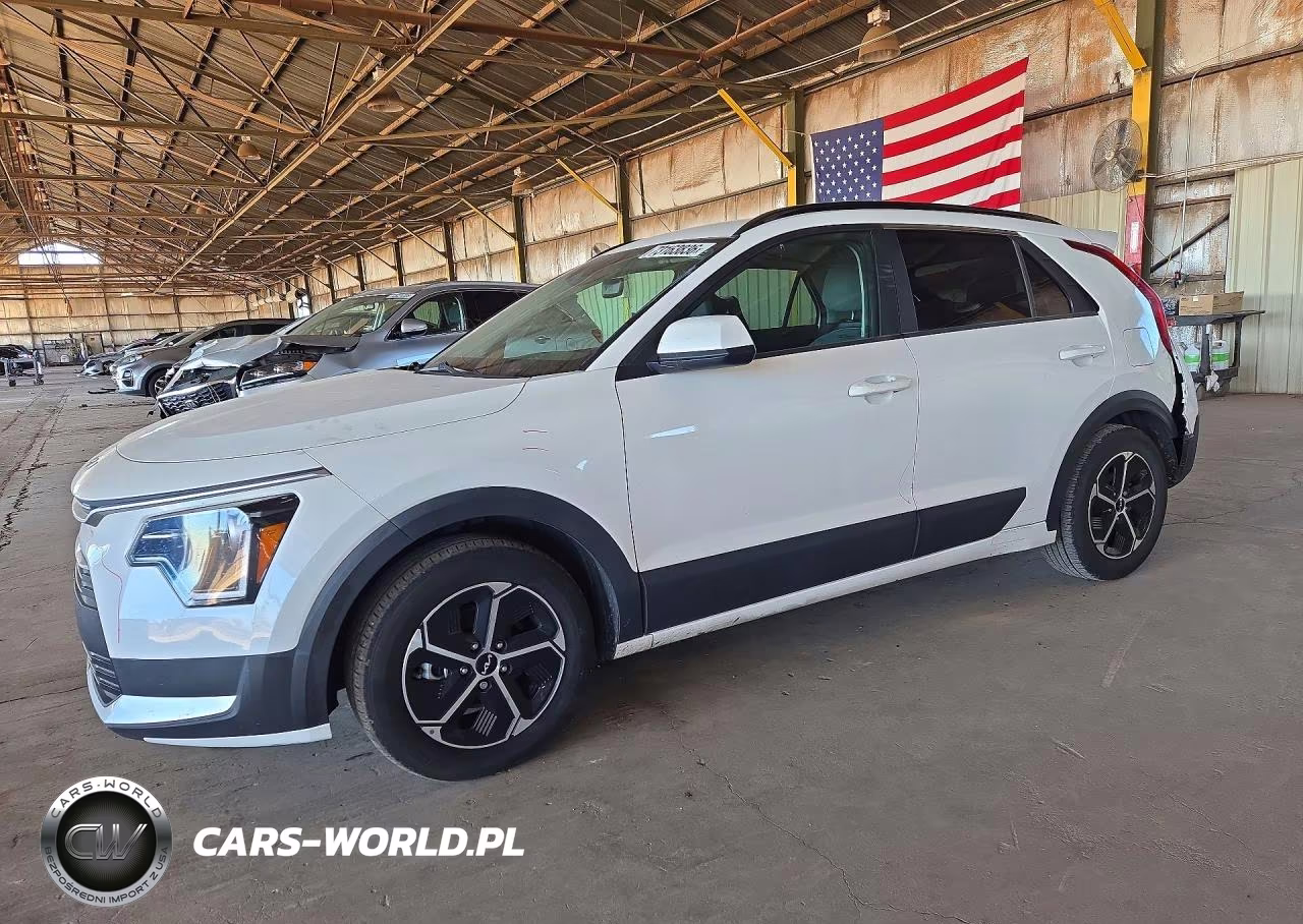 2023 Kia Niro VIN:KNDCP3LE6P5110534 - 1