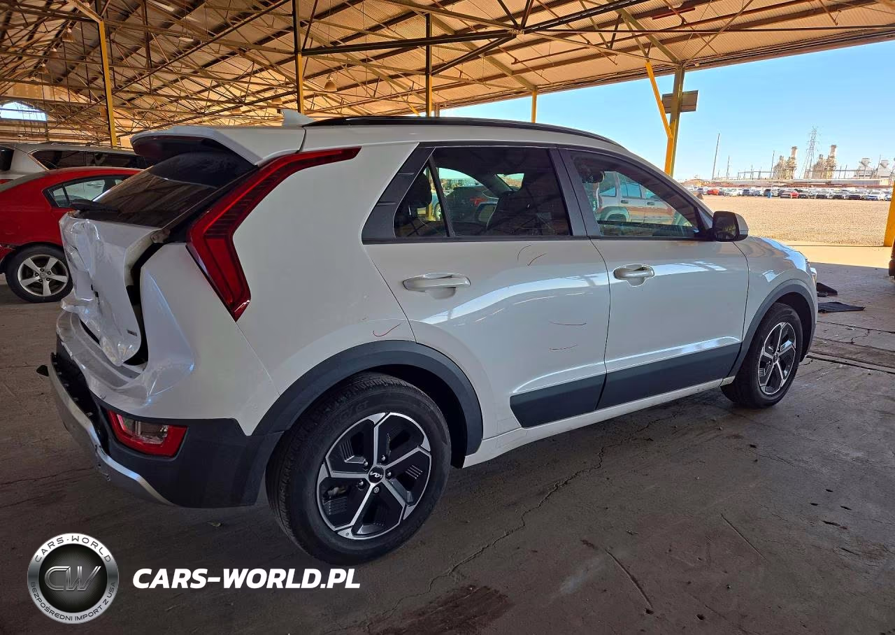 2023 Kia Niro VIN:KNDCP3LE6P5110534 - 3