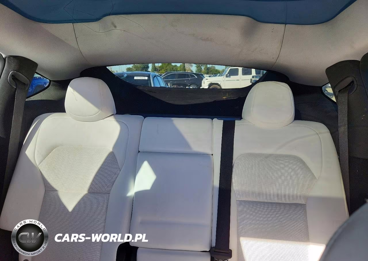 2026 Tesla Model Y VIN:7SAYGDED8TA450728 - 10