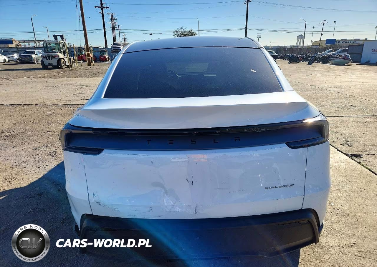 2026 Tesla Model Y VIN:7SAYGDED8TA450728 - 6
