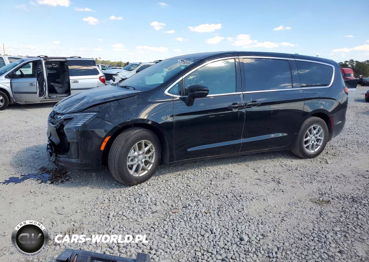 2027 Chrysler Pacifica Select VIN:2C4RC1BG0VR560242 - 1