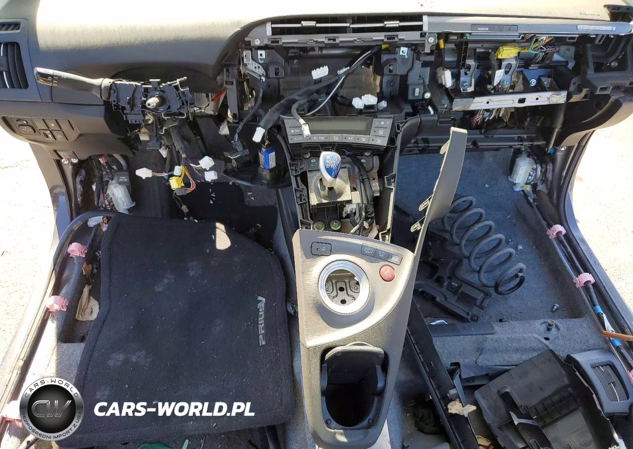 2015 Toyota Prius Plug-In Hybrid Base VIN:JTDKN3DP7F3073893 - 8
