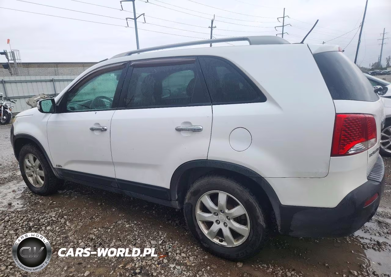 2011 Kia Sorento Lx VIN:5XYKTCA12BG133462 - 2