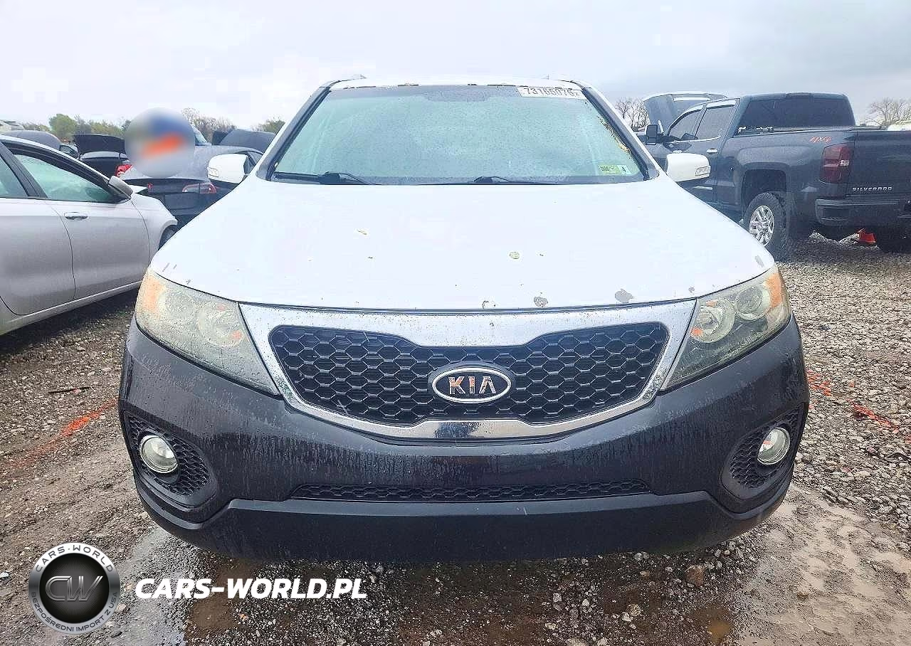 2011 Kia Sorento Lx VIN:5XYKTCA12BG133462 - 5