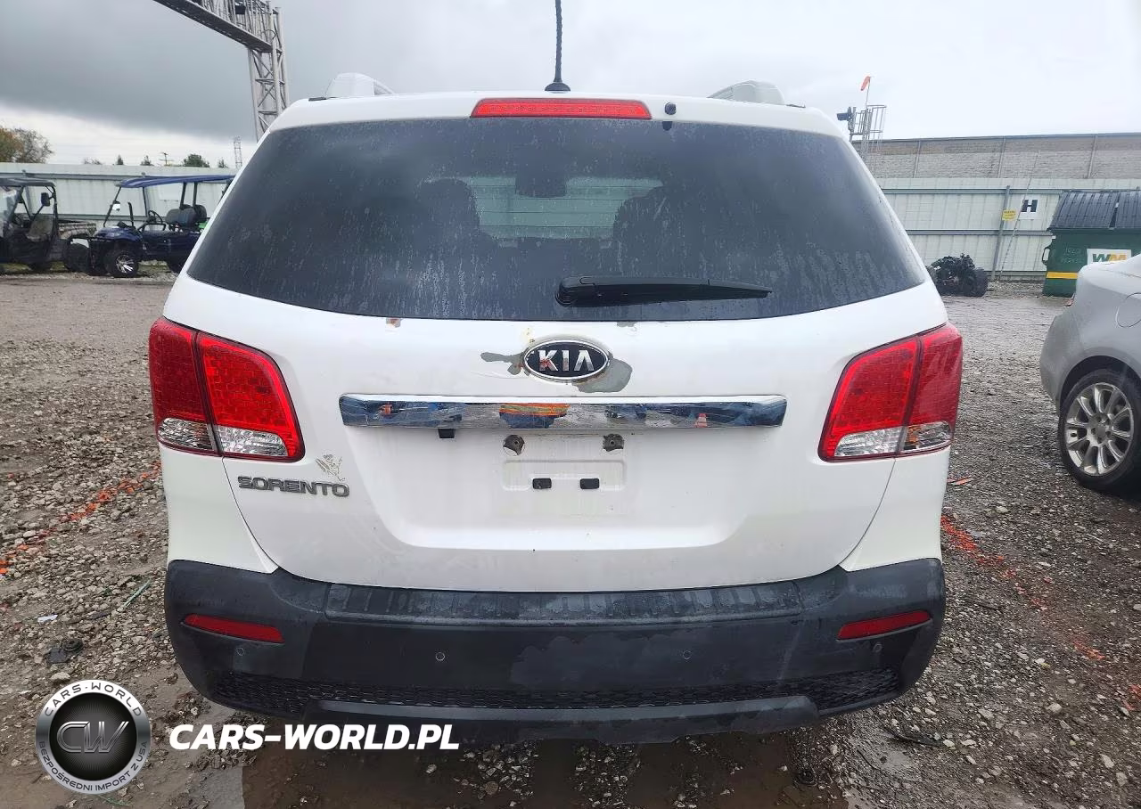2011 Kia Sorento Lx VIN:5XYKTCA12BG133462 - 6