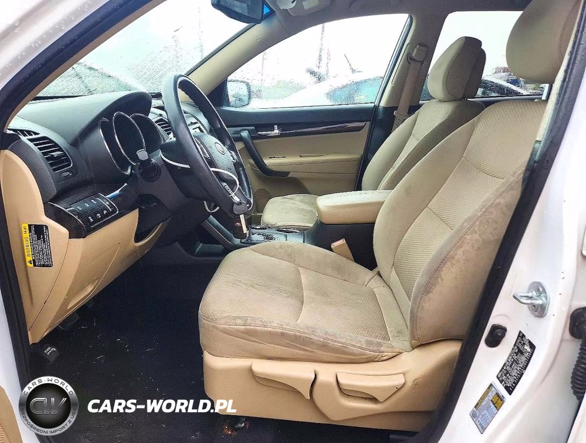 2011 Kia Sorento Lx VIN:5XYKTCA12BG133462 - 7