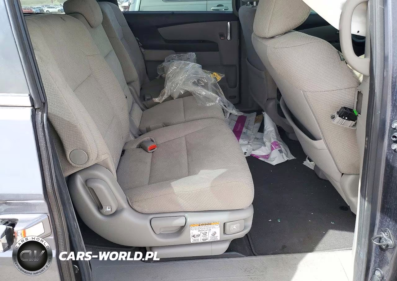 2016 Honda Odyssey Se VIN:5FNRL5H31GB142363 - 11