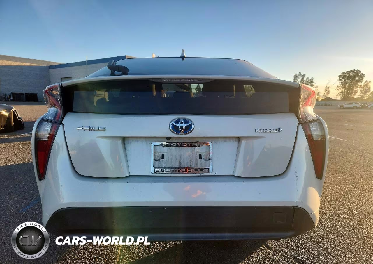 2016 Toyota Prius Two VIN:JTDKBRFU3G3525063 - 6