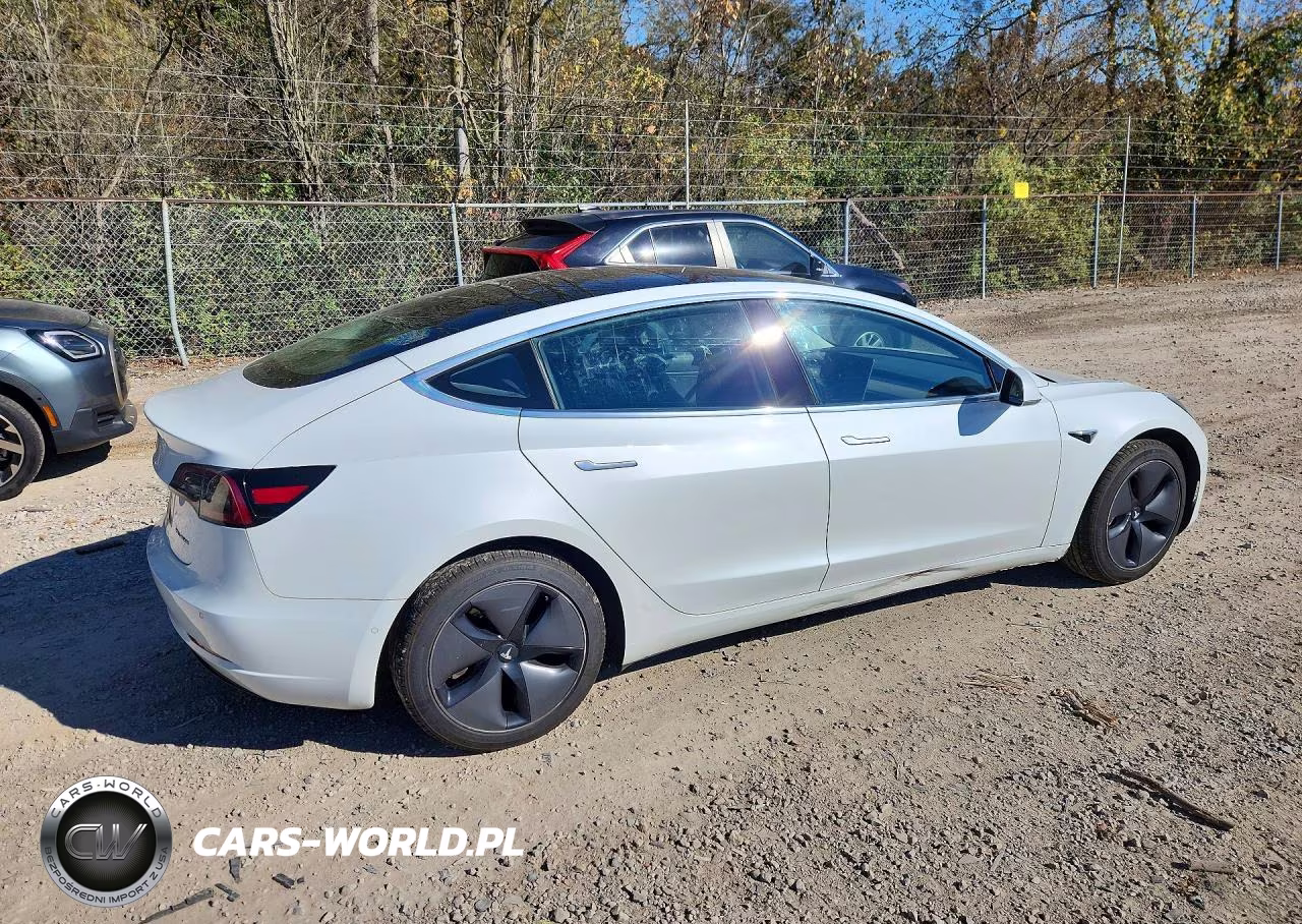 2018 Tesla Model 3 VIN:5YJ3E1EB2JF089054 - 3
