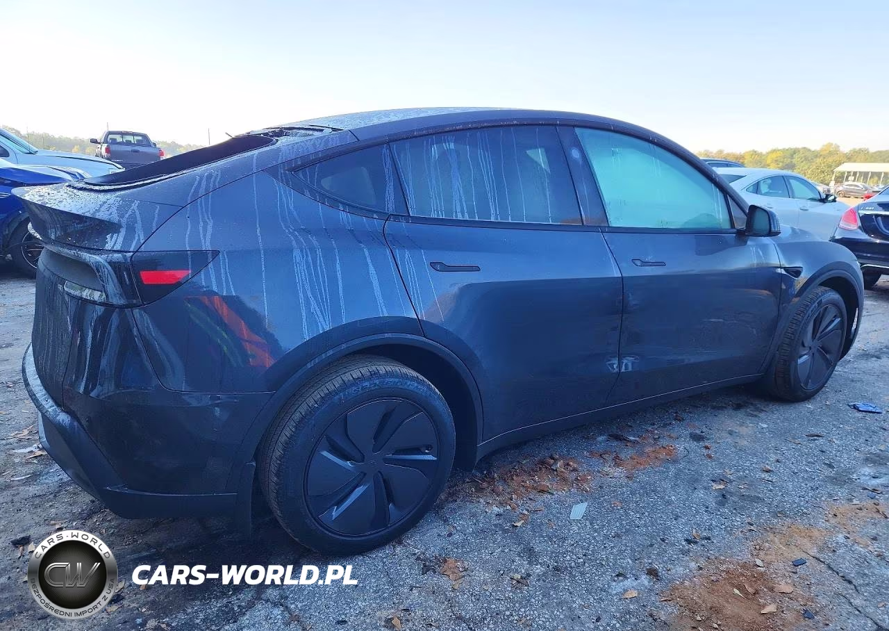 2026 Tesla Model Y VIN:7SAYGDEDXTF680001 - 3