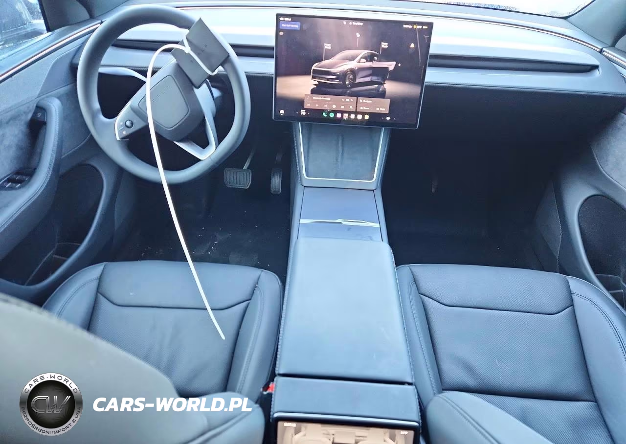 2026 Tesla Model Y VIN:7SAYGDEDXTF680001 - 8