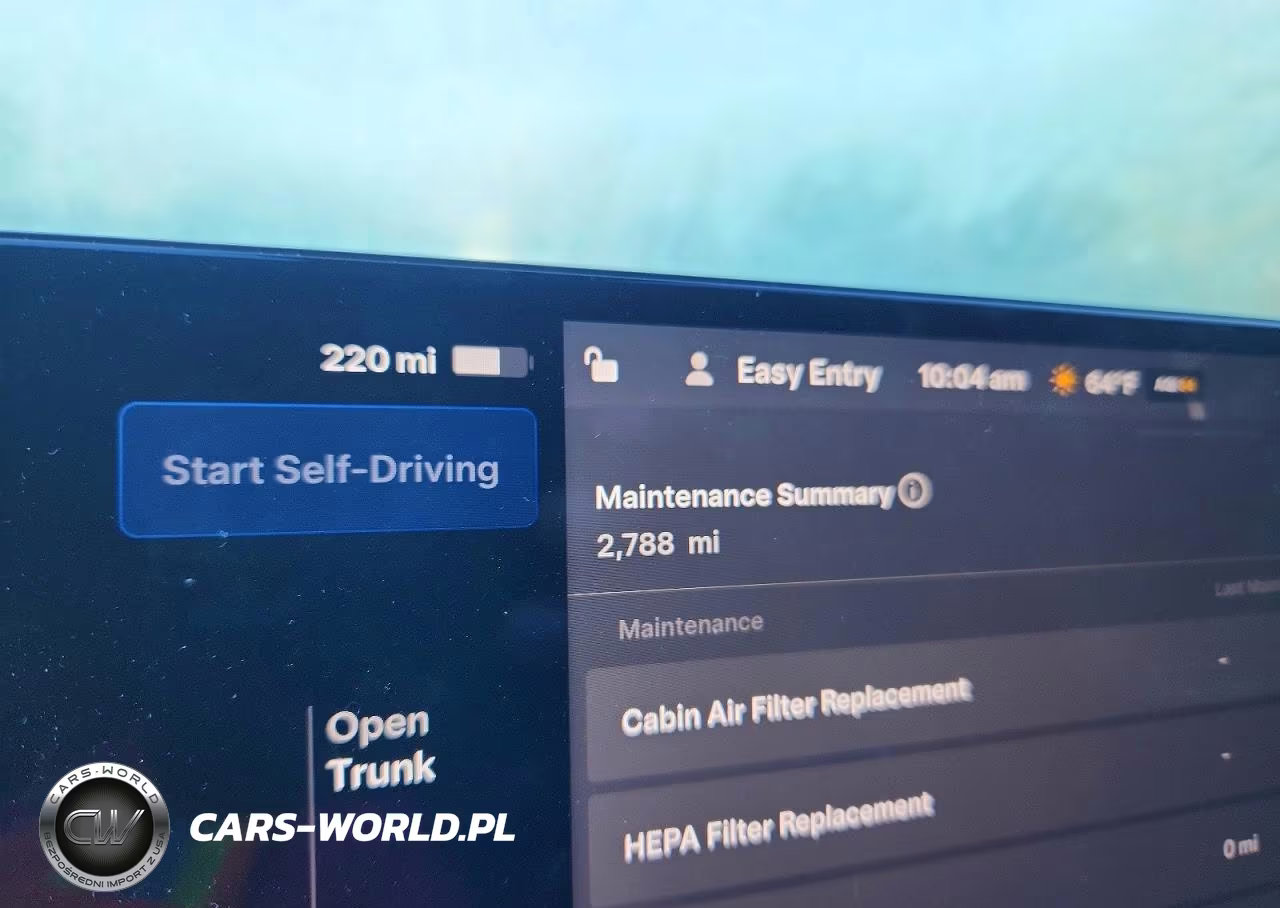 2026 Tesla Model Y VIN:7SAYGDEDXTF680001 - 9
