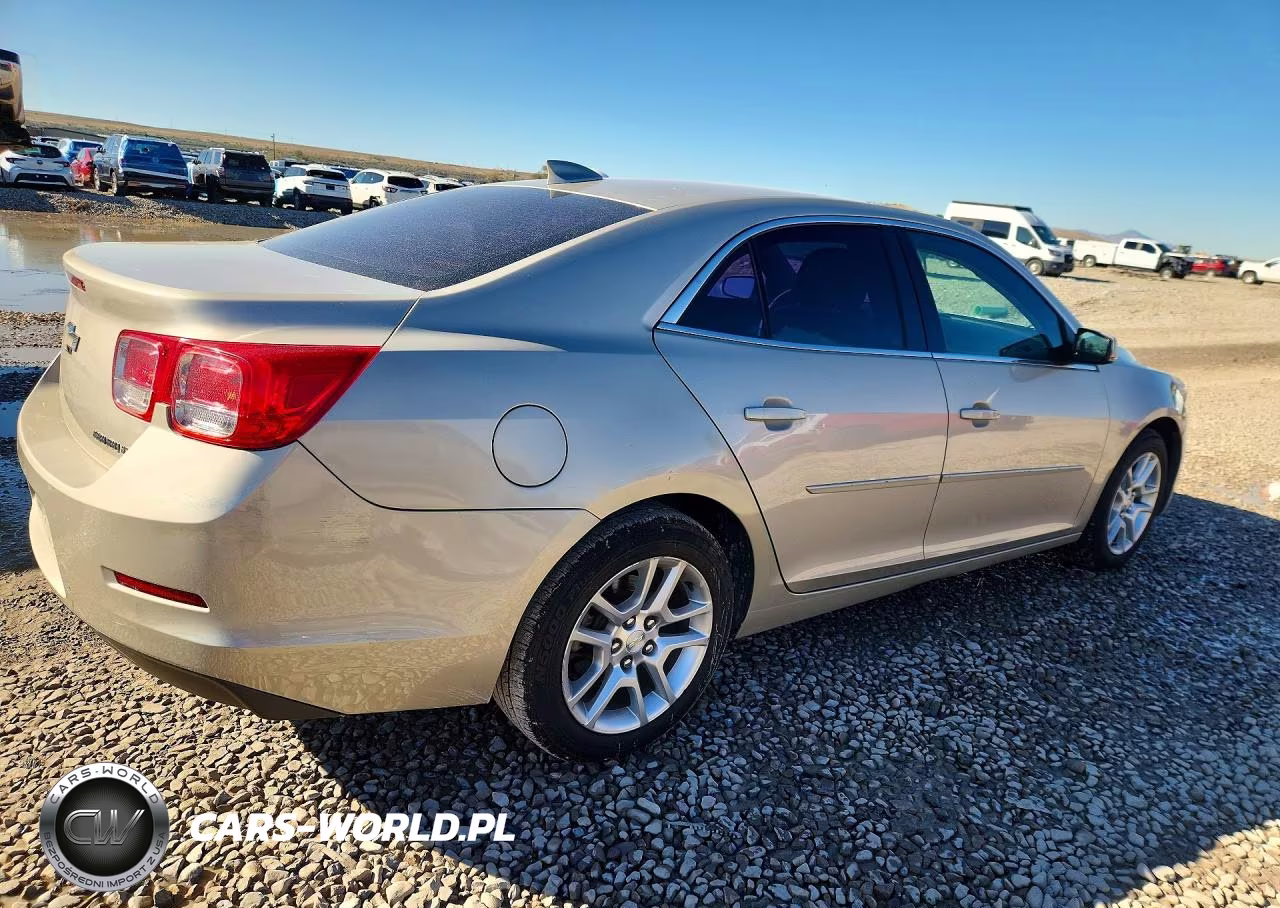 2015 Chevrolet Malibu 1Lt VIN:1G11C5SL9FF116344 - 3