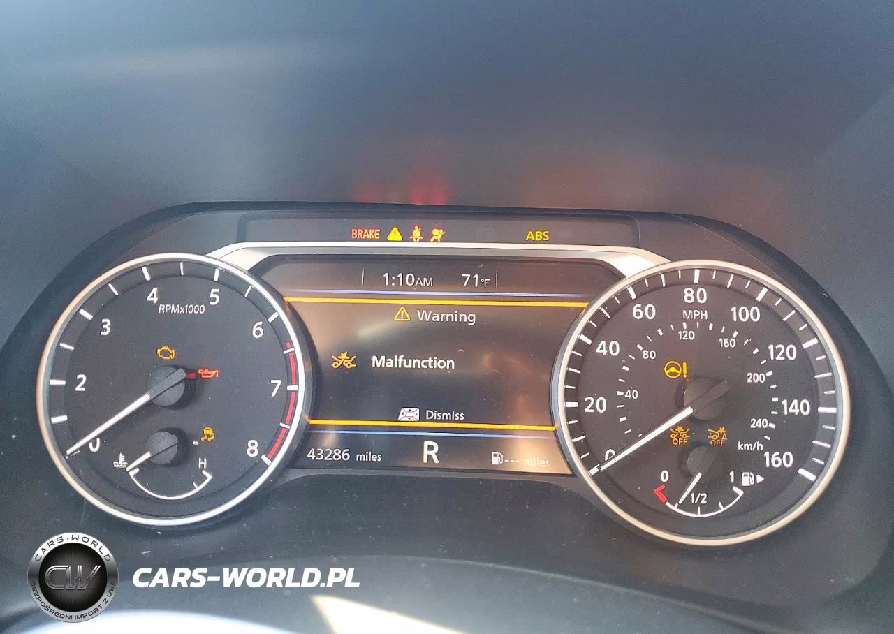 2025 Nissan Sentra Sr VIN:3N1AB8DV0SY311569 - 9