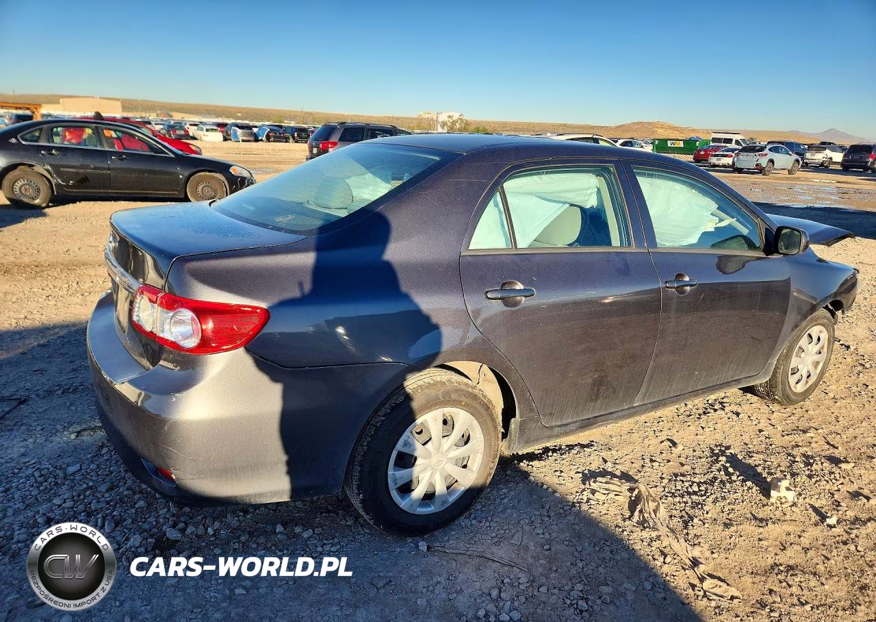 2013 Toyota Corolla L VIN:5YFBU4EE0DP135709 - 3
